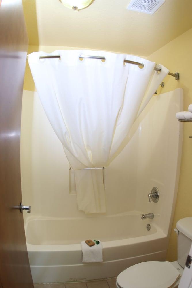 Budget Inn & Suites Hawkinsville Exteriör bild