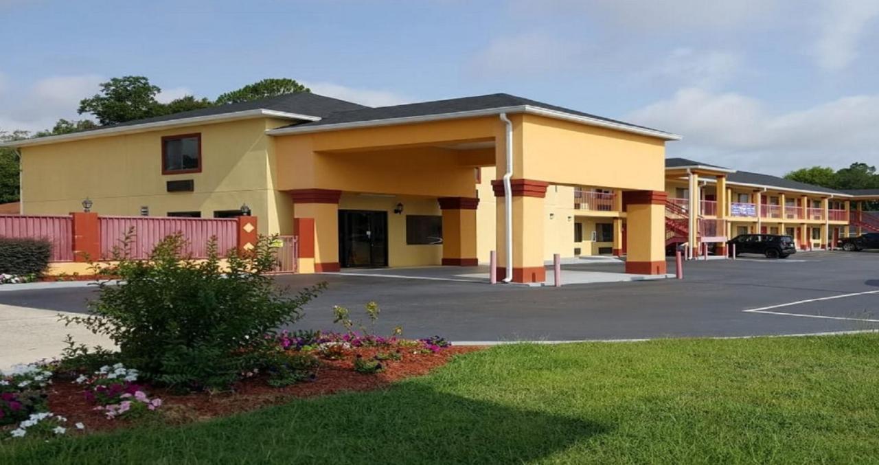 Budget Inn & Suites Hawkinsville Exteriör bild