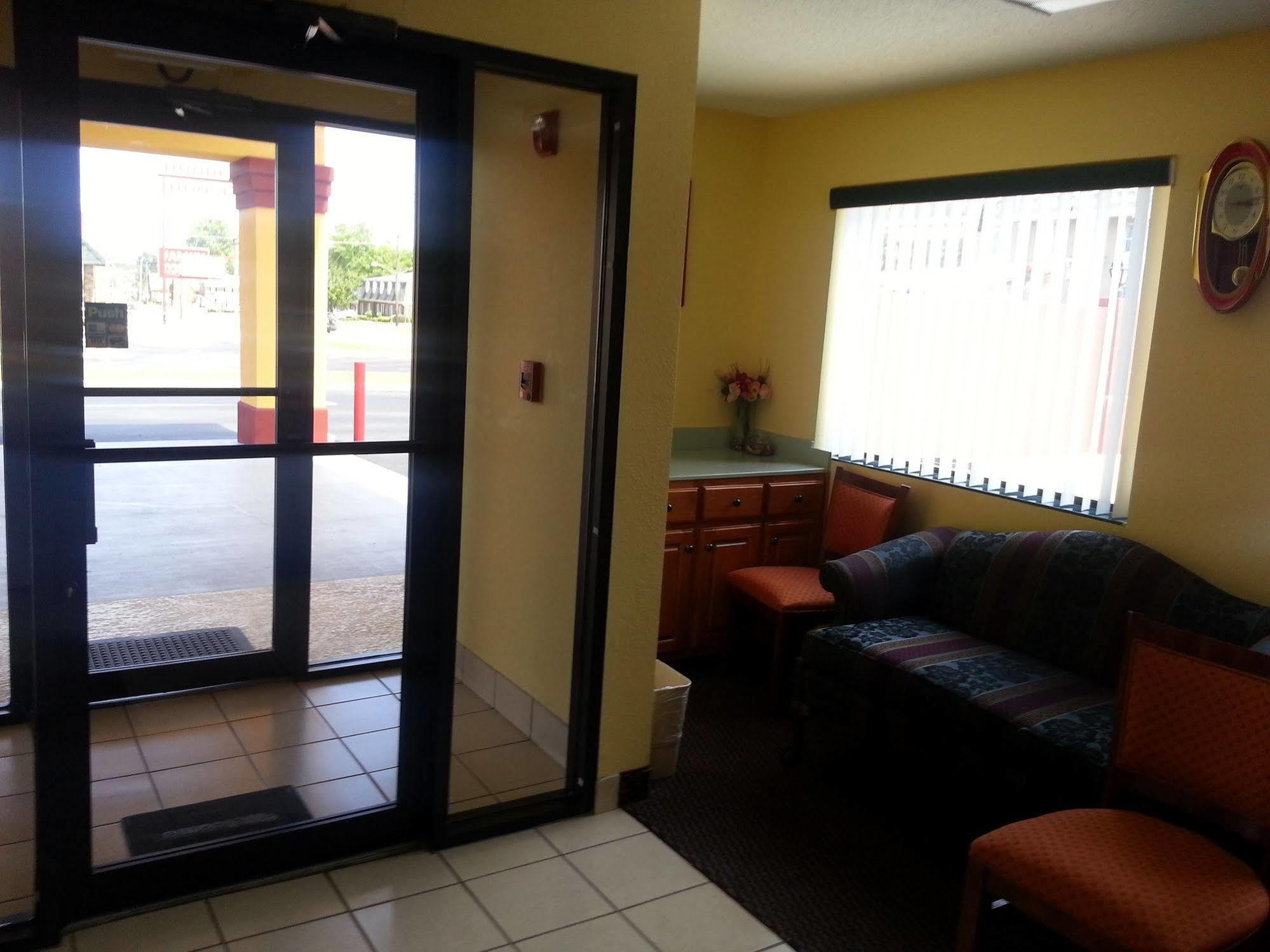 Budget Inn & Suites Hawkinsville Exteriör bild